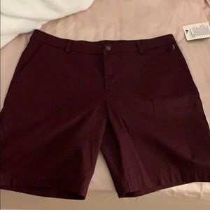 MENS SIZE 34 PLUM LULULEMON SHORTS